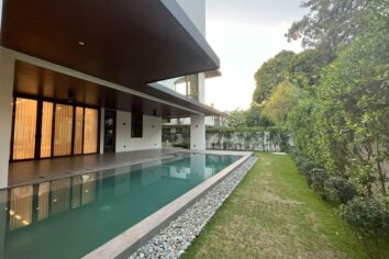 AYALA ALABANG BRAND NEW MODERN HOUSE WITH FULL BASEMENT ON A CORNER LOT 
